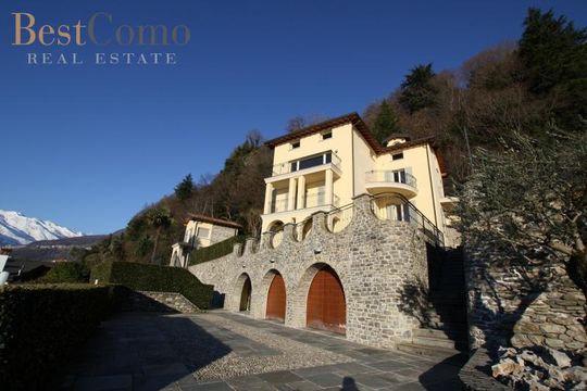 Вилла в Домазо