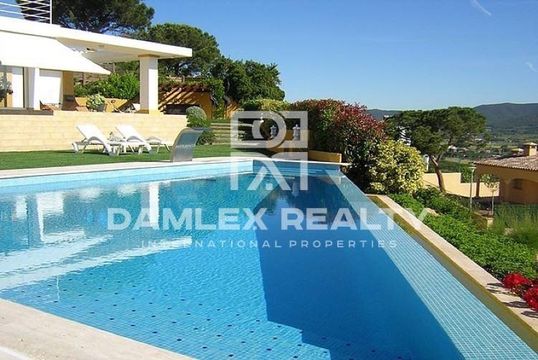 Вилла в Калонже