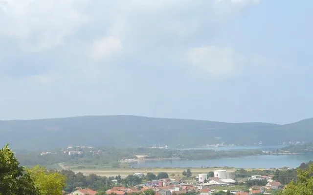 Дом в Тиват