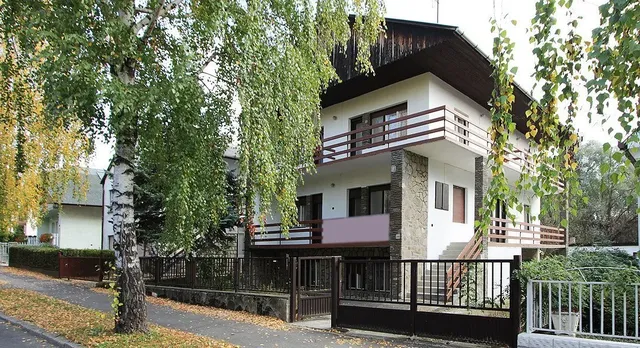 Отель в Хевиз