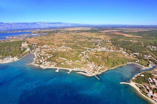 Земельный участок в Нин