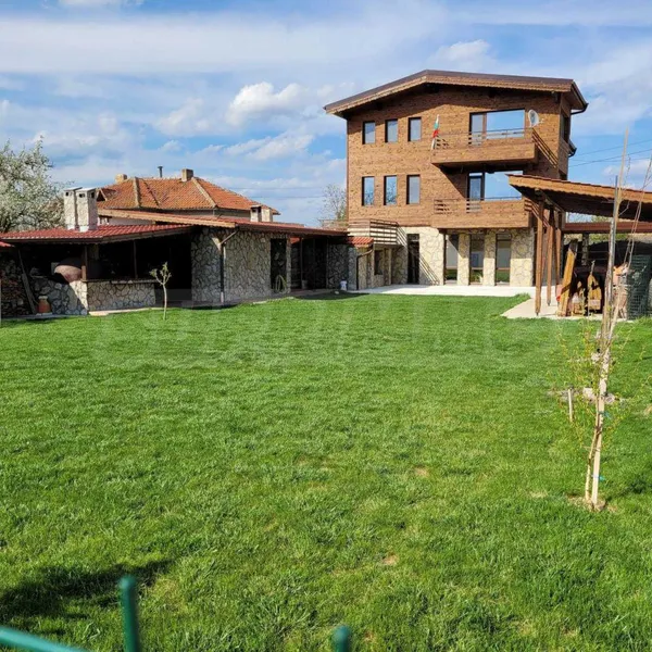 Дом в Стара Загора, фото 1