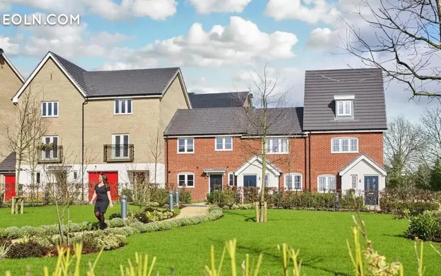 Oaklands Hamlet in Chigwell