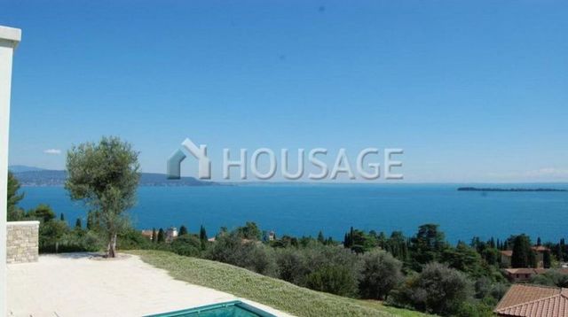 Отдельный дом в Гардон Ривьера