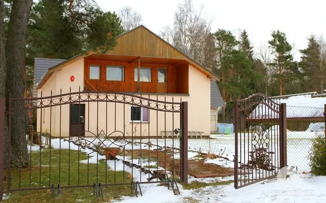 Отдельный дом в Азери