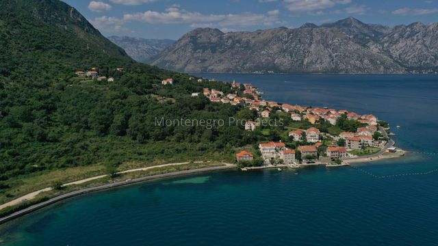 Земельный участок в Боко-Которская бухта