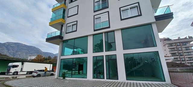 Коммерческая недвижимость в Ahmet Vefik Paşa OSB Мах.