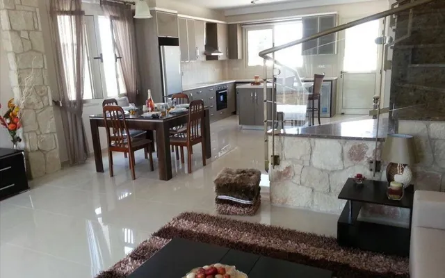 Дом в Город Пафос