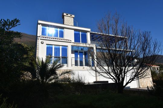 Отдельный дом в Дженовичи