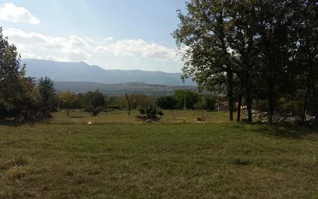 Земельный участок в Крусвар
