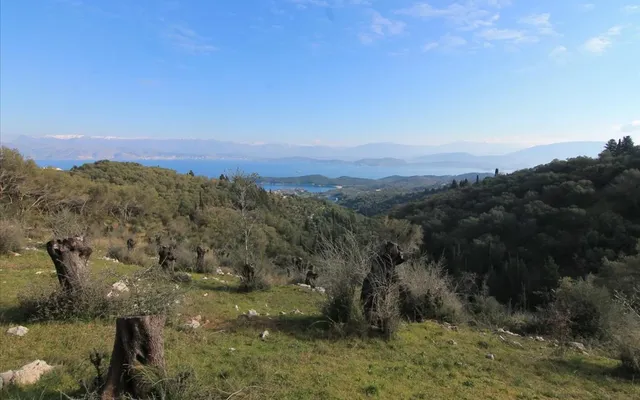 Земельный участок в Corfu