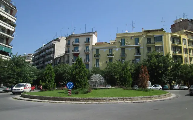 Коммерческая недвижимость в European Centre for the Development of Vocational Training
