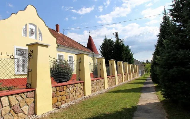 Усадьба в Шарвар