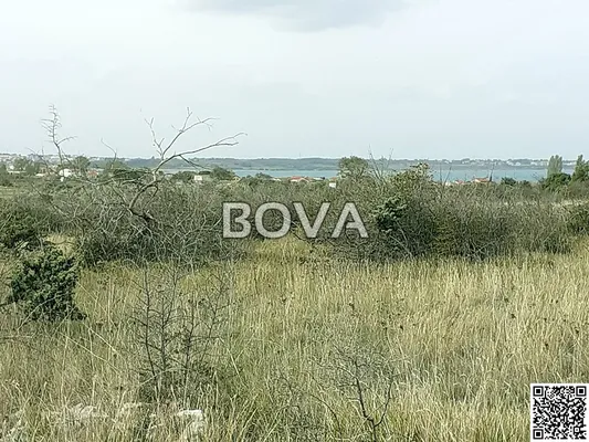 Земельный участок в Нин