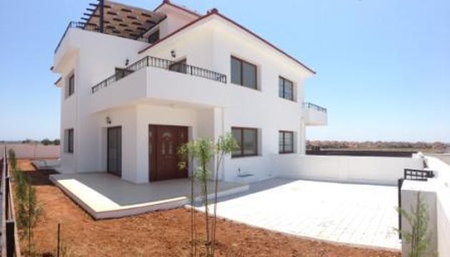 Смежный дом в Фамагуста