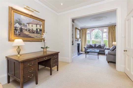 Дом в Лондон