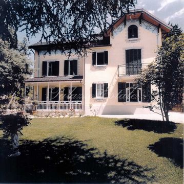 Вилла в Варе