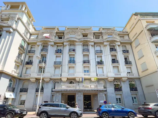 Квартира в Квартир Жан-Медецин