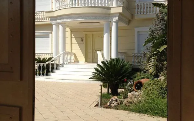 Вилла в Варкиза