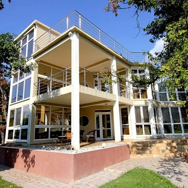 Вилла в Сутоморе, фото 1