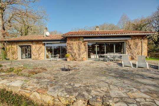 Дом в Сен-Жан-де-Луз