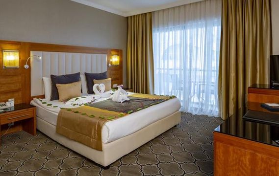 Отель в Кемер