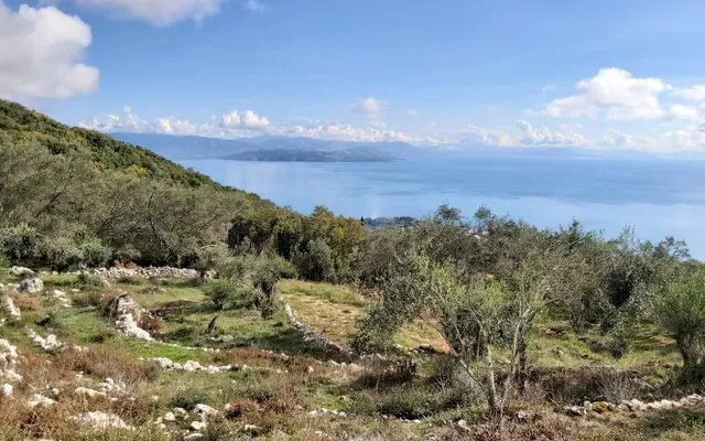 Земельный участок в Corfu
