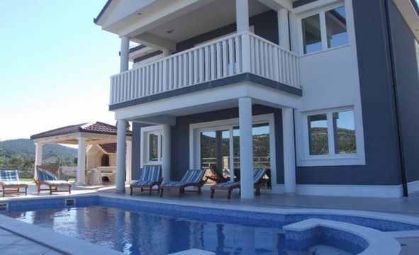 Вилла в Марина