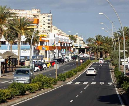 Сфера услуг в Пахара