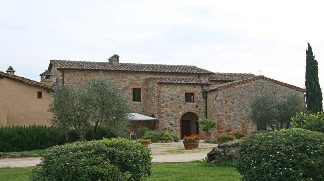 Квартира в Монтериджони