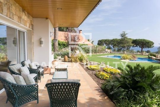 Вилла в Калонже