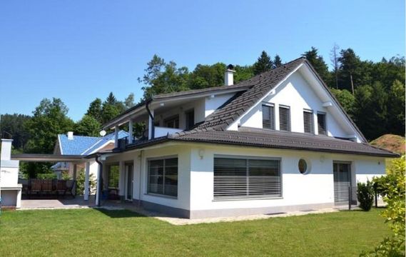 Дом в Любляна