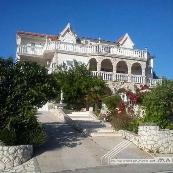 Вилла в Примоштен, фото 1