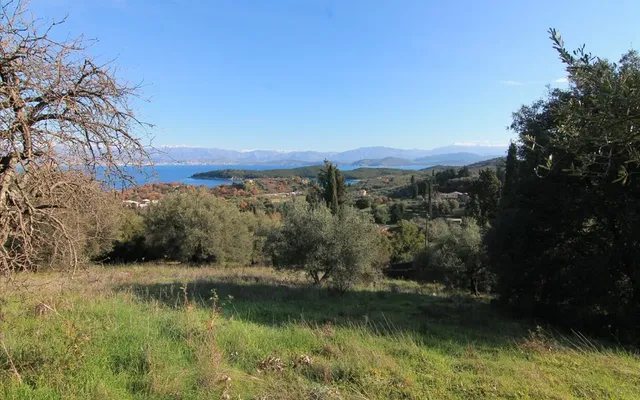 Земельный участок в Corfu