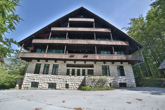 Отель в Бохиндж