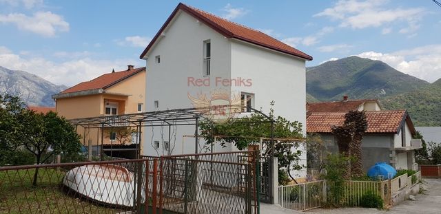 Дом в Каменари