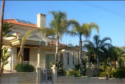 Вилла в Лимассол