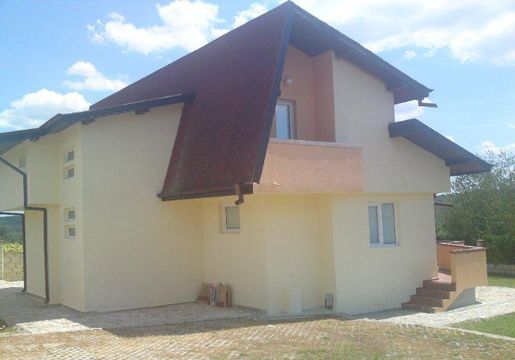 Отдельный дом в Била