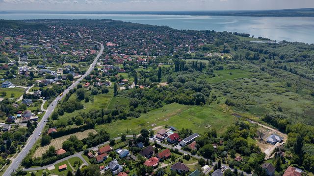 Земельный участок в Дьенешдиаш