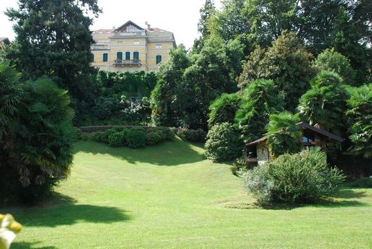 Квартира в Стреза