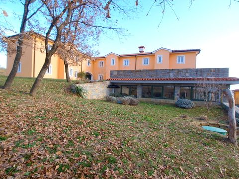 Коммерческая недвижимость в Изола