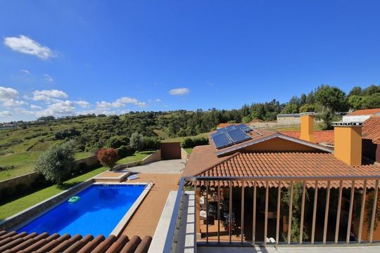 Дом в Калдаш-да-Раинья