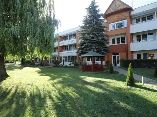Отель в Залакарош