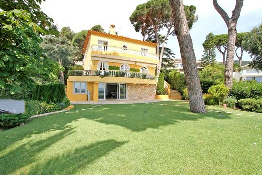 Отдельный дом в Канны