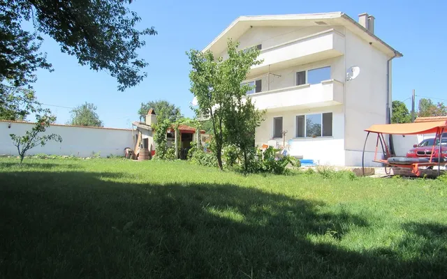 Отдельный дом в Айтос