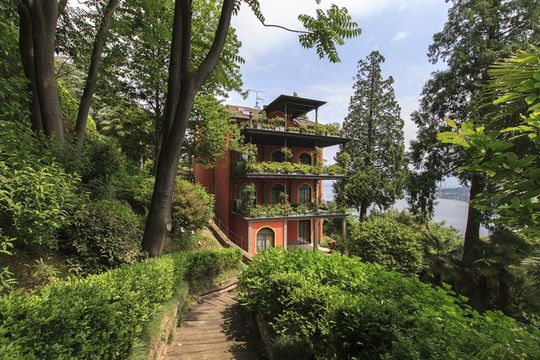 Пентхаус в Мейна