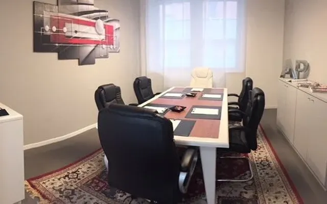 Офис в Турин