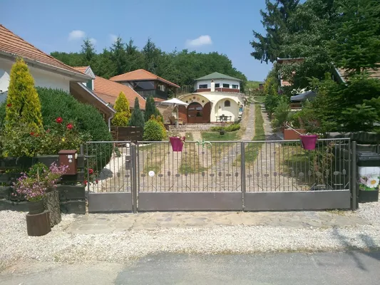 Отдельный дом в Залачань