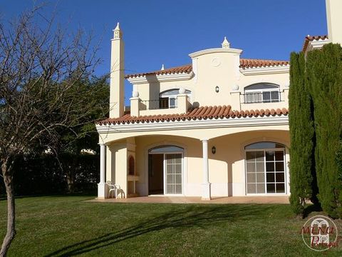 Таунхаус в Фару