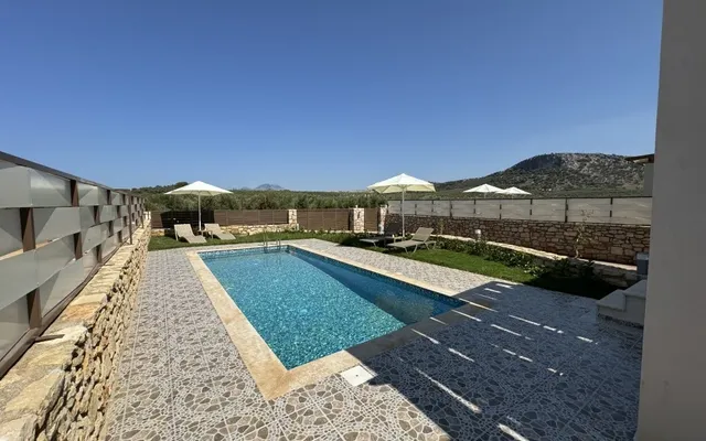 Вилла в Еропо́тамос